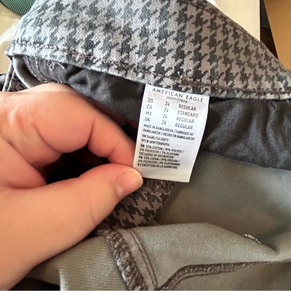 ⭐️ NWT Plus Size American Eagle Houndstooth Jegging ⭐️ - Picture 12 of 12
